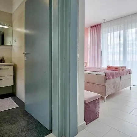 Semesterbostad Sea House 2 Novigrad Istria